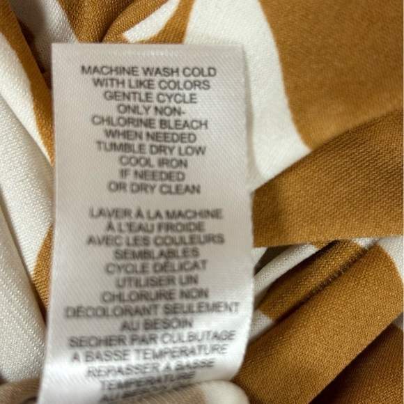 xNot Available Tahari Sleeveless Zebra Print V-Neck Professional Blouse Sm - Picture 6 of 9